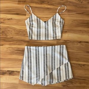 Matching white & black set